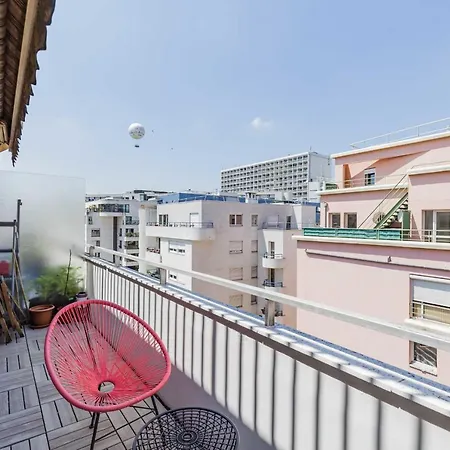 Nice 64M With Balcon Near The Eiffel Tower! *